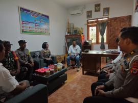 Perkuat Kemitraan dan Keamanan Wilayah, Kapolres Gunungkidul Gelar Kunjungan Kerja ke Kalurahan Peng